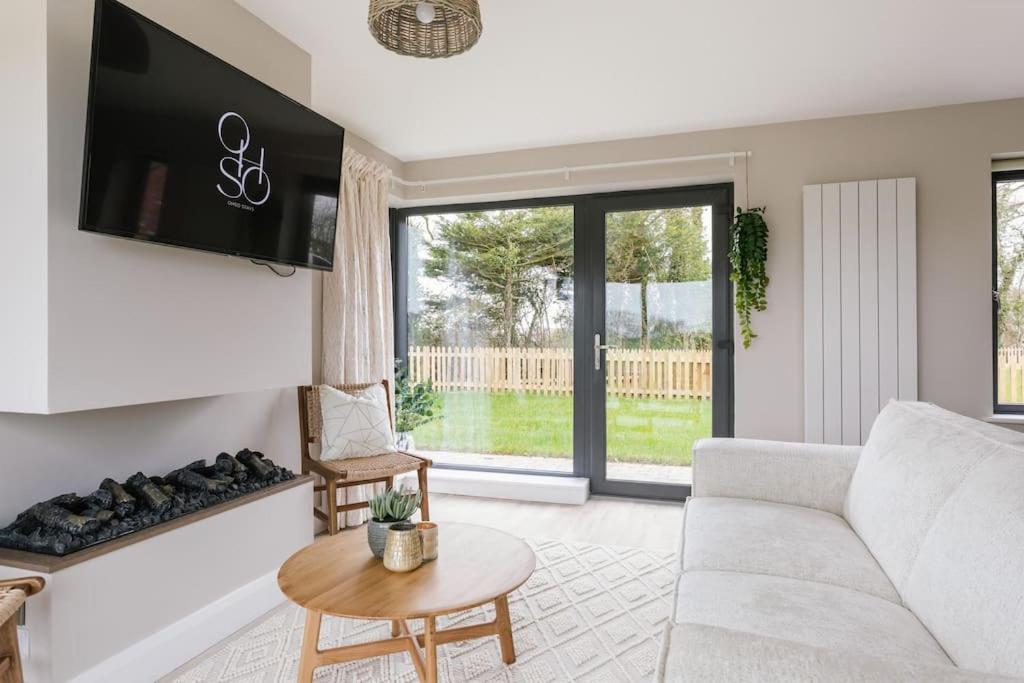 The Byre At Corrstown Village Portrush Exteriör bild